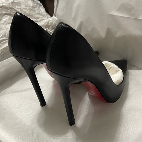 Christian Louboutin Kate’s in 100mm. Black Napa leather. EU34 100% authentic